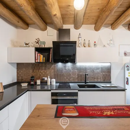 Classic Urban Elegance Apartment Cagliari